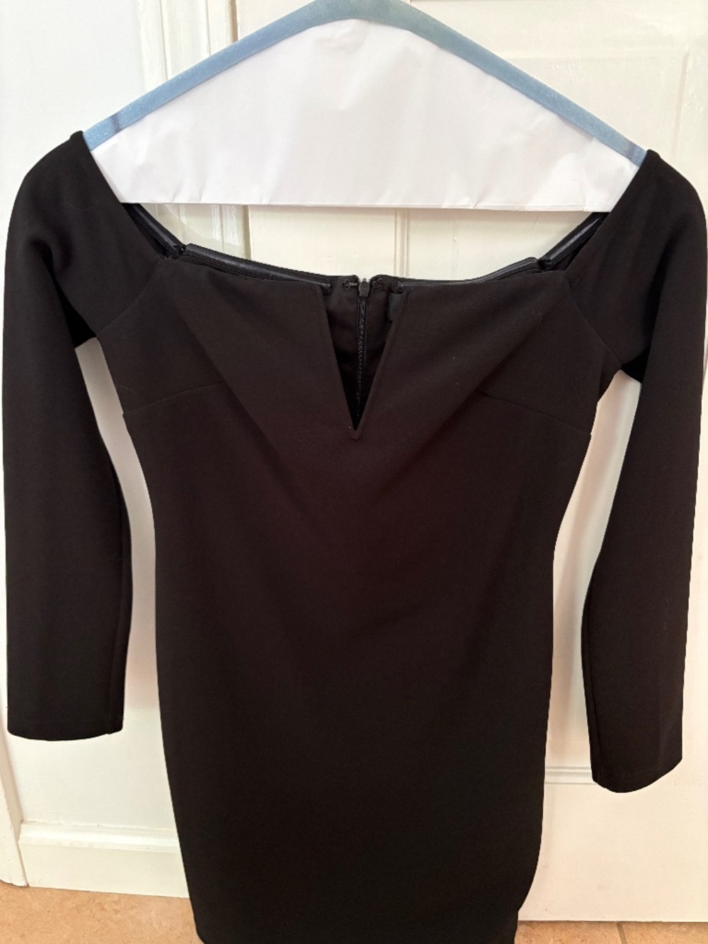 NWOT Lulu mini dress
